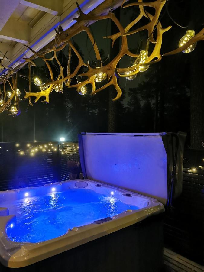 Pyhae Igloos Hotel Pyhatunturi Ngoại thất bức ảnh