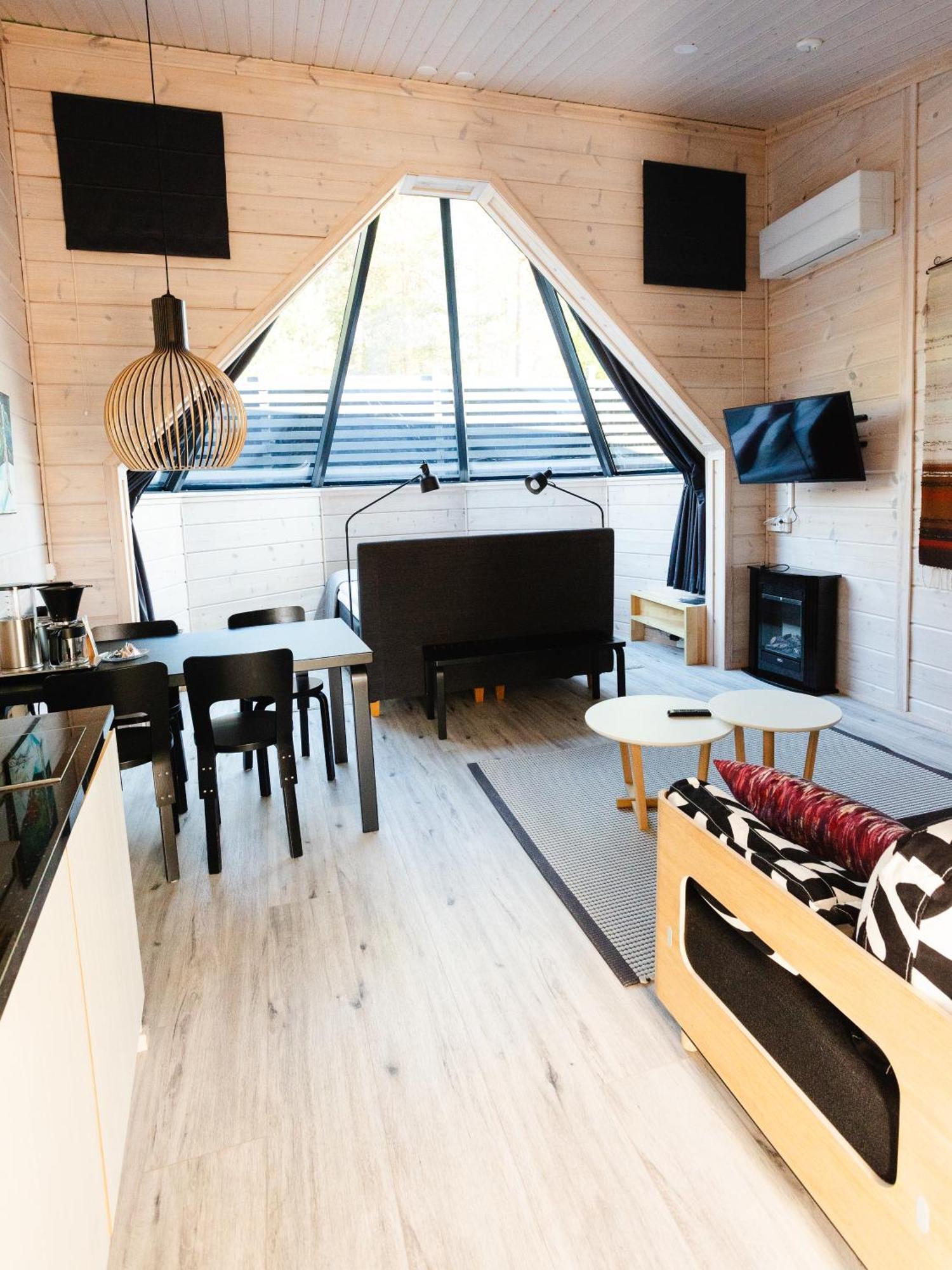 Pyhae Igloos Hotel Pyhatunturi Ngoại thất bức ảnh